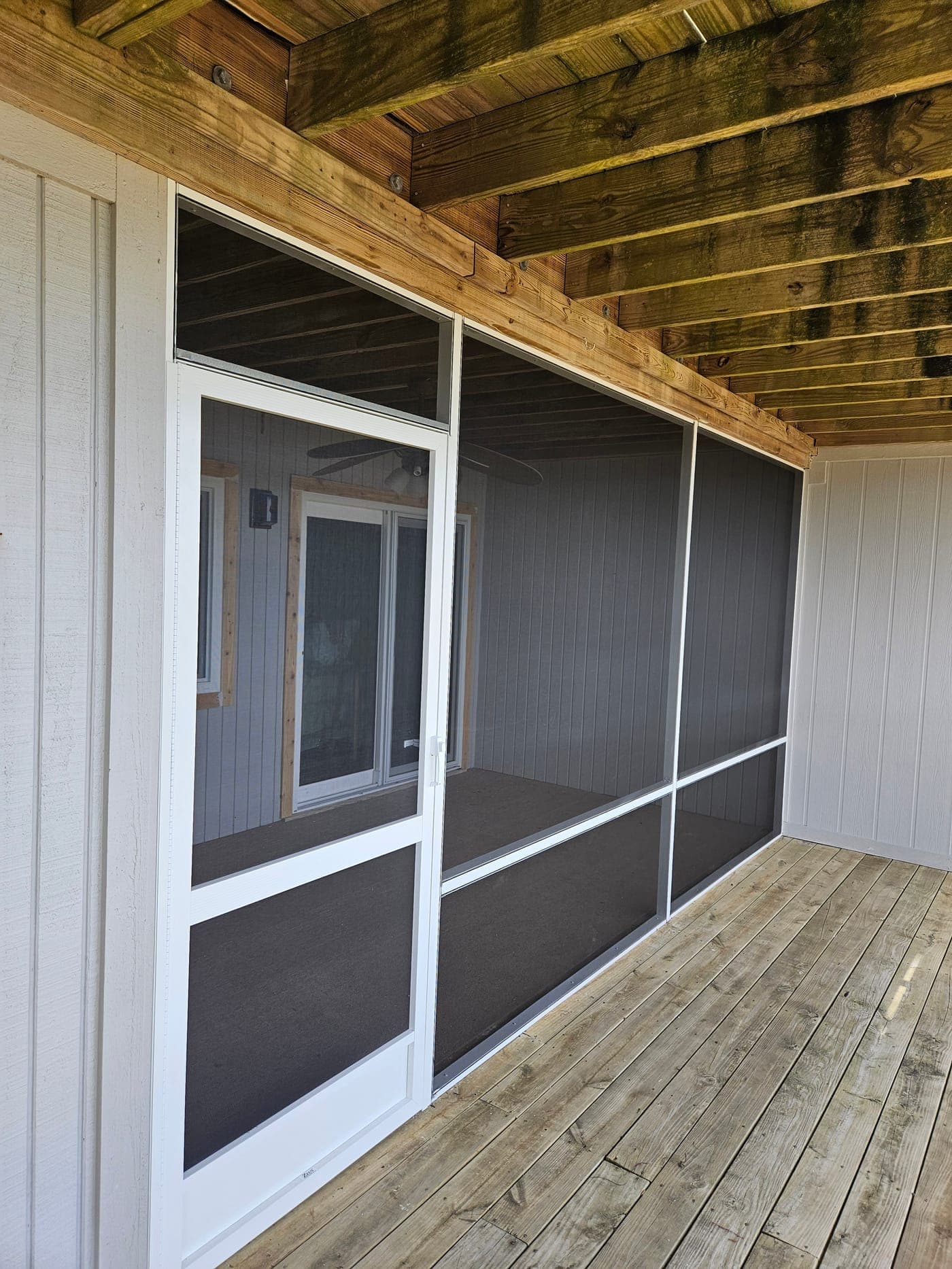 Interior woodceiling porch
